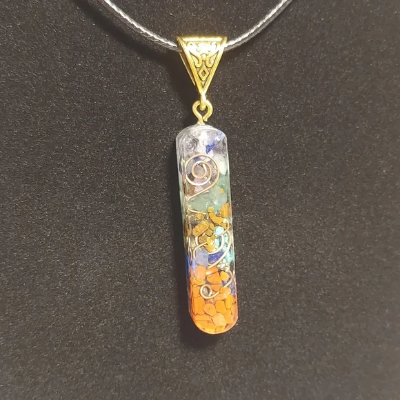 Chakra Crystal Pendant Crushed Stones w Copper Wire Swirl Pendant Necklace - Picture 2 of 10